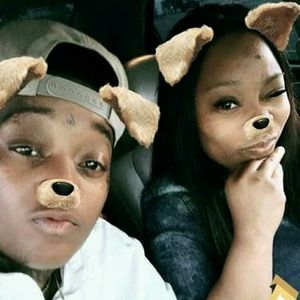 Meet your Posher, Tee